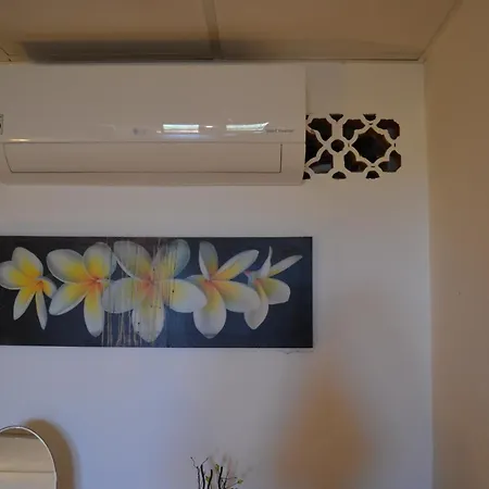 Grazioso In Casa Con Giardino Dom wakacyjny
