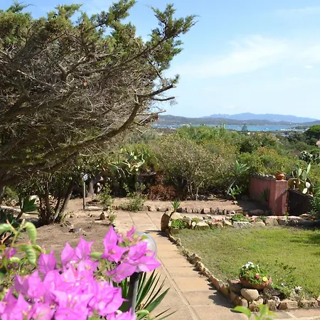 Grazioso In Casa Con Giardino Dom wakacyjny